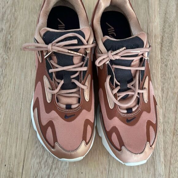Nike air max 200 bronze redand black sneaker size 9.5 - Picture 3 of 8